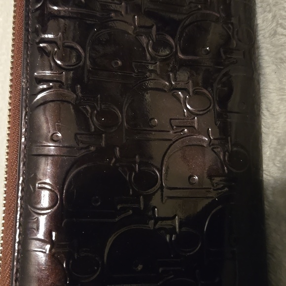 Dior Burgundy Patent Leather Embossed Wallet - Picture 3 of 13